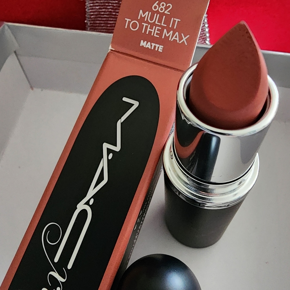 Mac NEW maximal matte lipstick 💄 color 682 mull it to the max
